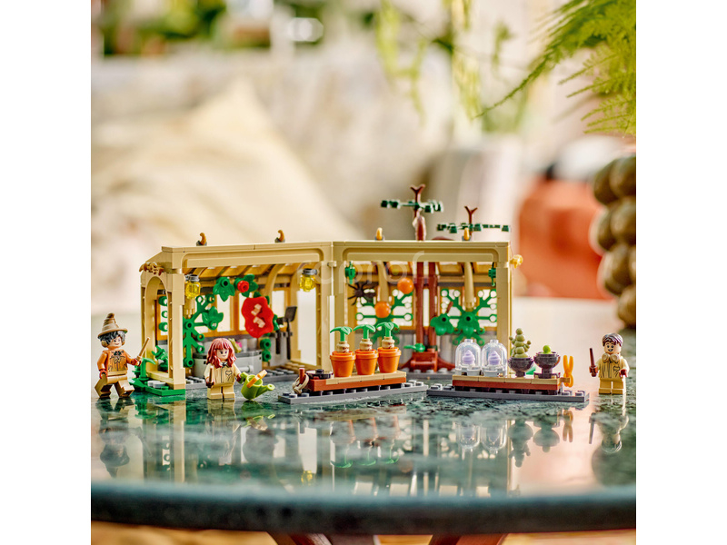 LEGO Harry Potter - Bradavický hrad: Hodina bylinkářství