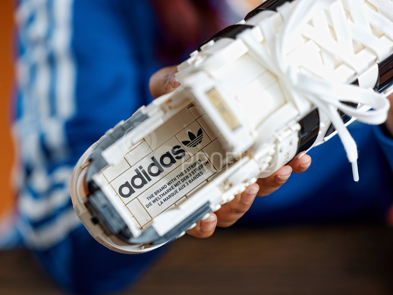 LEGO Icons - adidas Originals Superstar