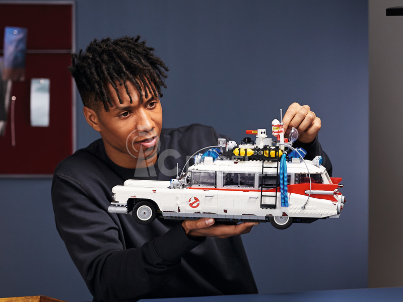 LEGO Icons - Krotitelé duchů – ECTO-1