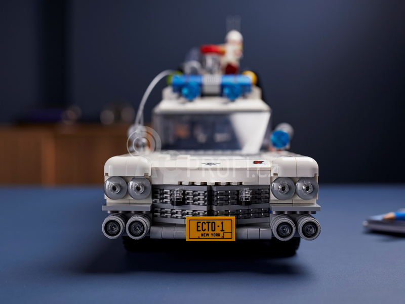 LEGO Icons - Krotitelé duchů – ECTO-1