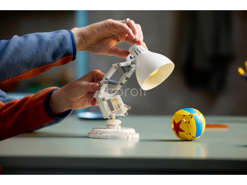 LEGO Ideas - Disney Pixar Luxo Jr.