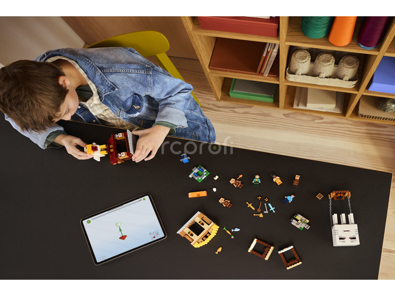 LEGO Minecraft - Balón v podobě ďasa a útok na vesnici