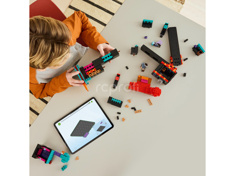 LEGO Minecraft - Endermanova věž