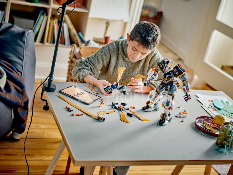 LEGO NINJAGO - Coleův titanový dračí oblek