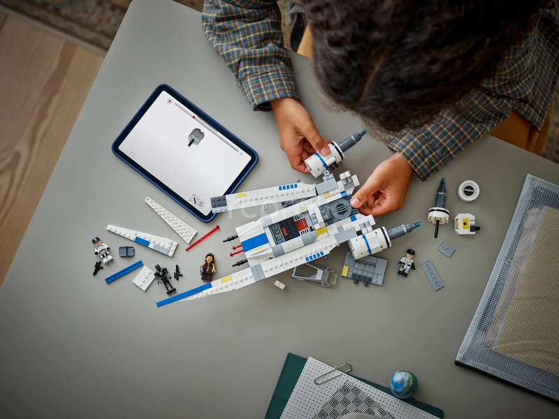 LEGO Star Wars - Povstalecká stíhačka U-wing