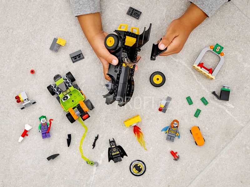 LEGO Super Heroes - Batman vs. Joker: Honička v Batmobilu