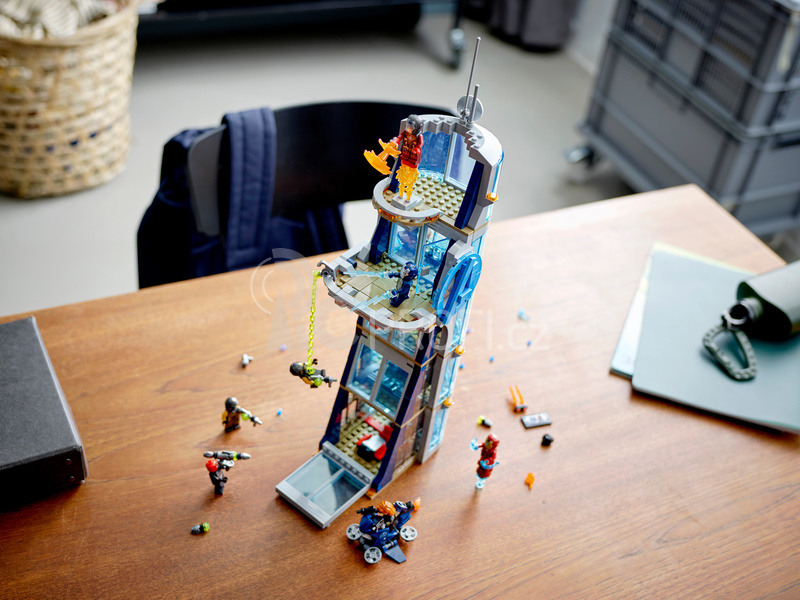 LEGO Super Heroes - Boj ve věži Avengerů