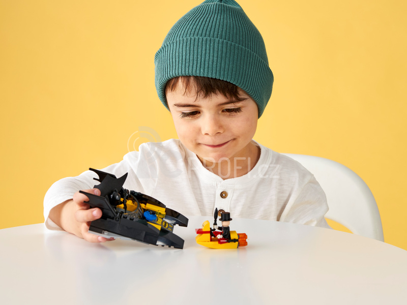 LEGO Super Heroes - Pronásledování Tučňáka v Batmanově lodi