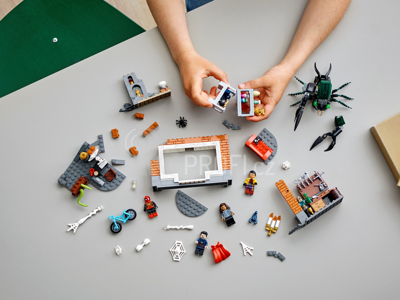 LEGO Super Heroes - Spider-Man v dílně Sanctum