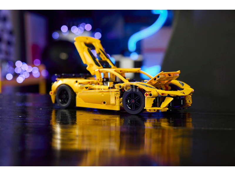 LEGO Technic - Chevrolet Corvette Stingray