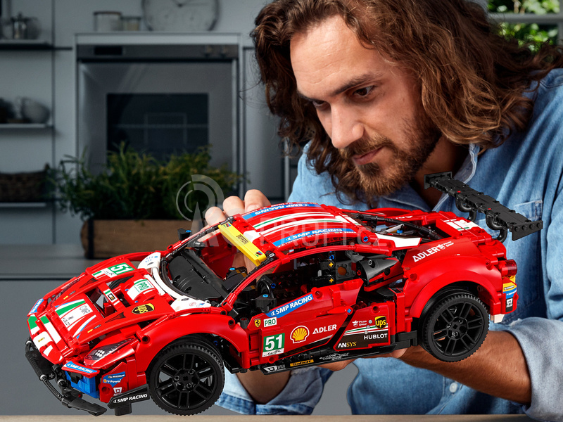 LEGO Technic - Ferrari 488 GTE AF Corse #51