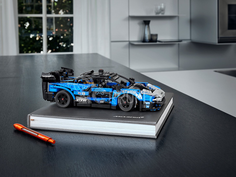 LEGO Technic - McLaren Senna GTR