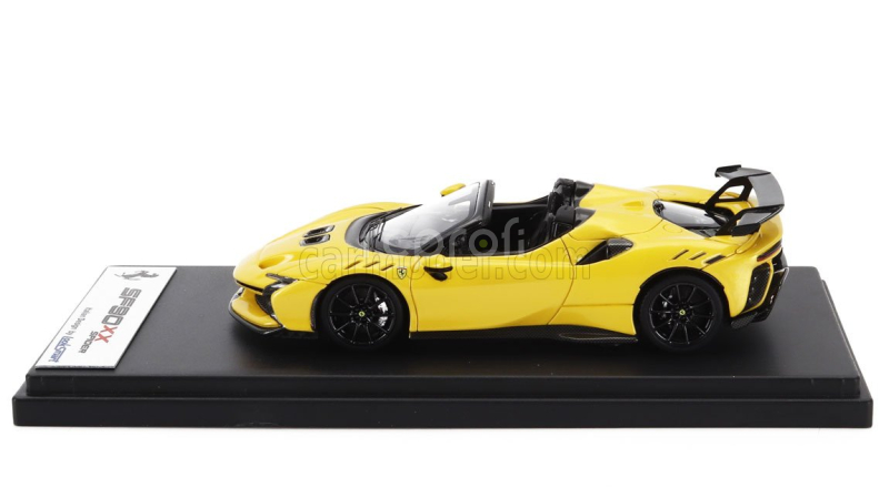 Looksmart Ferrari Sf90 Xx Stradale Spider 2024 1:43 Giallo Tristrato - Žlutá S Černou