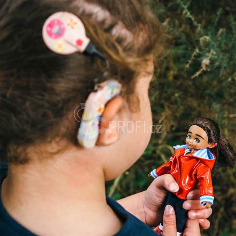 Lottie Panenka fotografka s naslouchadlem