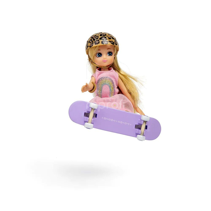 Lottie Panenka skateboardistka - poškozený obal