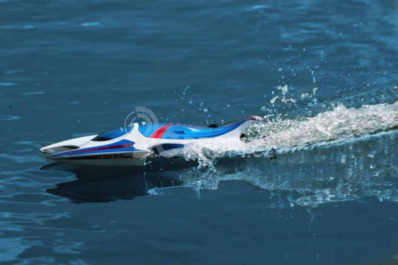 LRP Deep Blue 330 Hydro 2,4 High-Speed Racing loď RTR