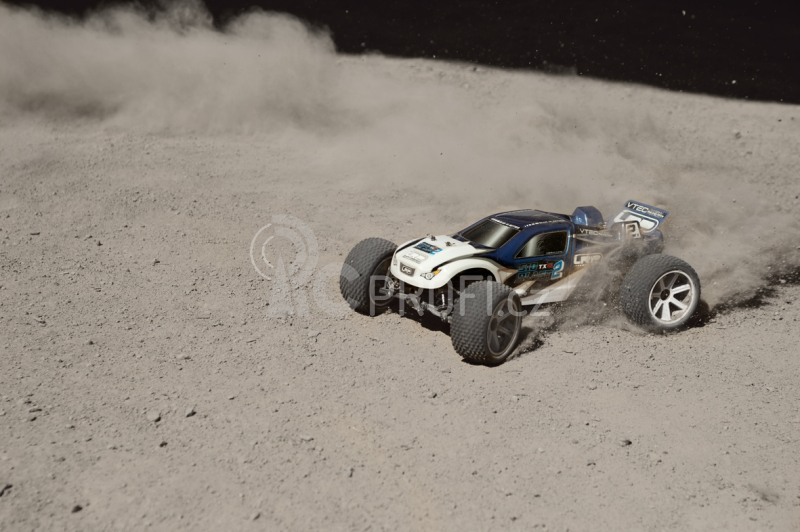 RC auto LRP S10 Blast 2 Brushless TX