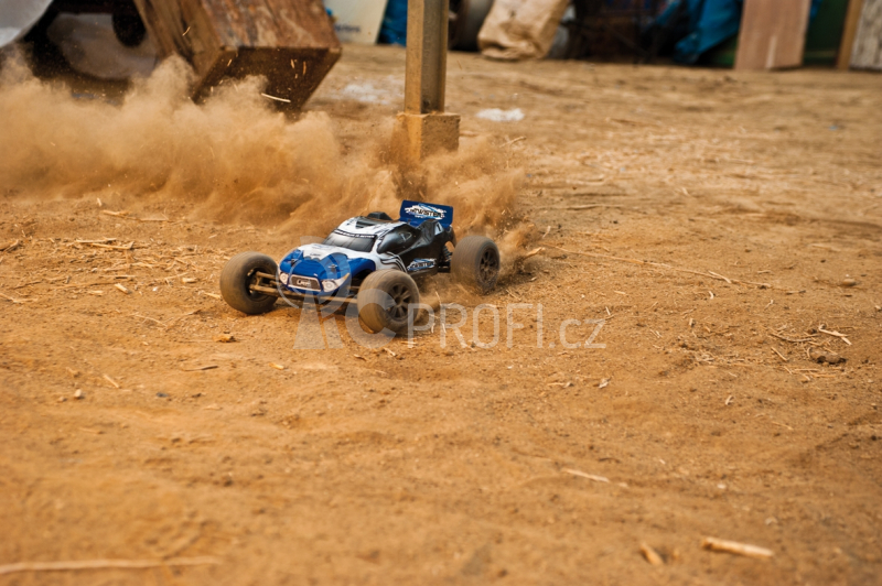 RC auto LRP S10 Twister Truggy