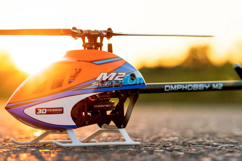 RC vrtulník M2 V3 Pro, oranžová