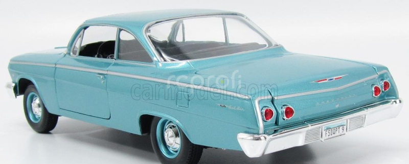 Maisto Chevrolet Bel Air Coupe 2-door 1962 1:18 Světle Modrá Met