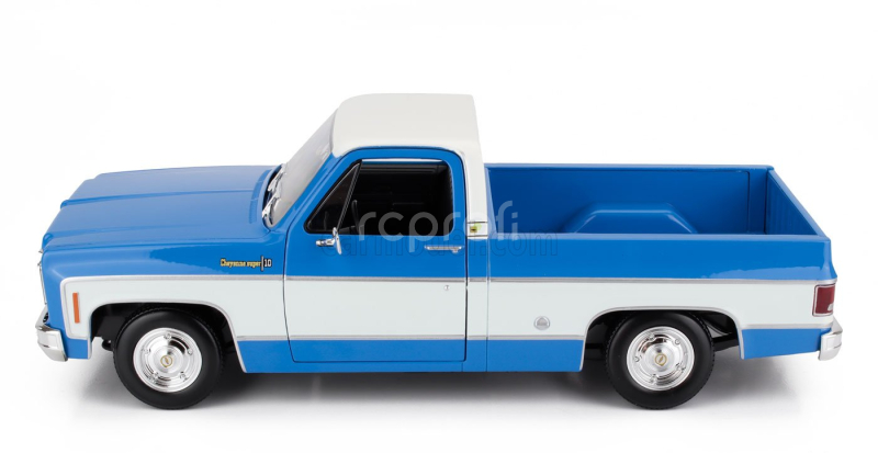 Maisto Chevrolet C-10 Pick-up Cheyenne Super 1974 1:18 Modrá Bílá