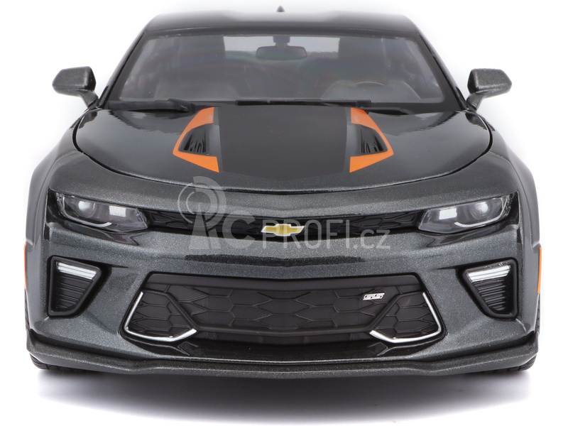 Maisto Chevrolet Camaro 2017 50. výročí 1:18 šedá metalíza