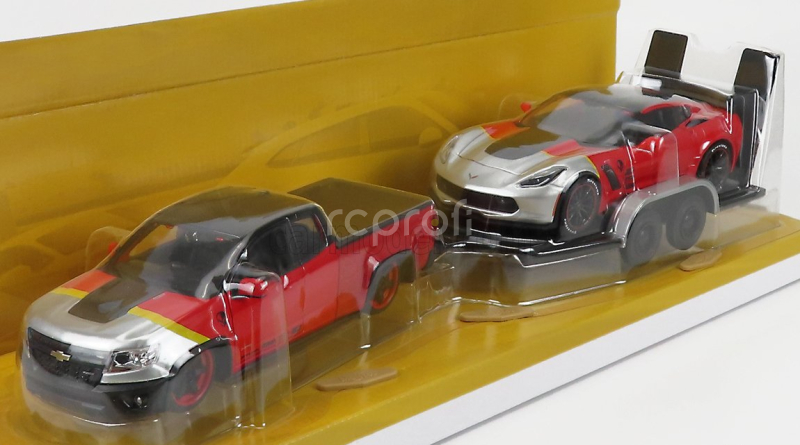 Maisto Chevrolet Colorado Zr2 Pick-up 2017 + Corvette Z06 Coupe 2015 s přívěsem 1:24