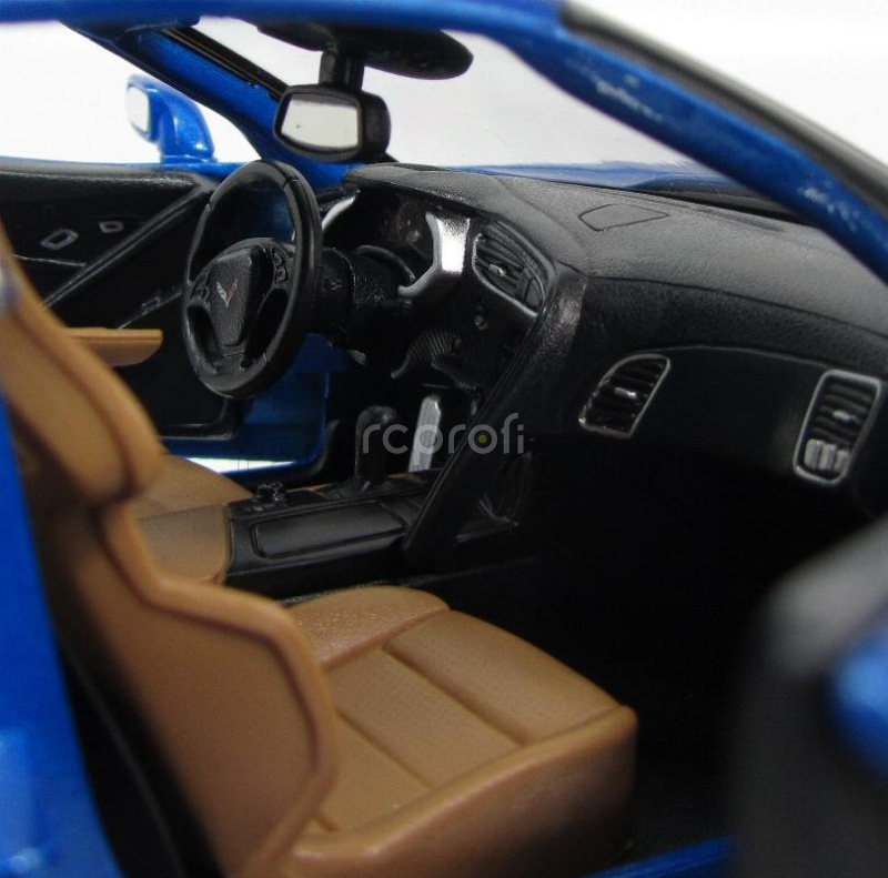 Maisto Chevrolet Corvette Z51 Coupe Stingray 2014 1:18 Blue Met