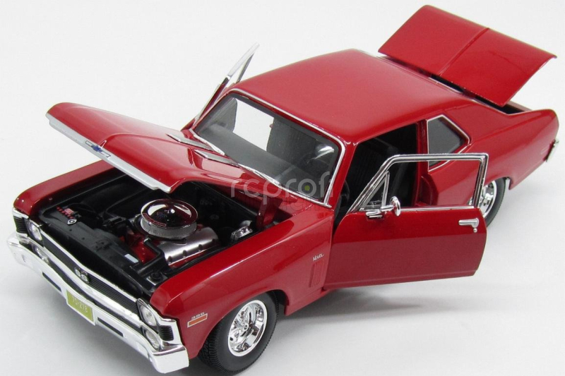 Maisto Chevrolet Nova Ss Coupe 2-door 1970 1:18 Red