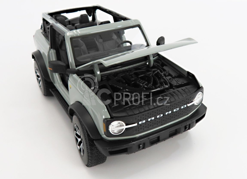 Maisto Ford usa Bronco Badlands Without Doors 2021 1:18 Grey