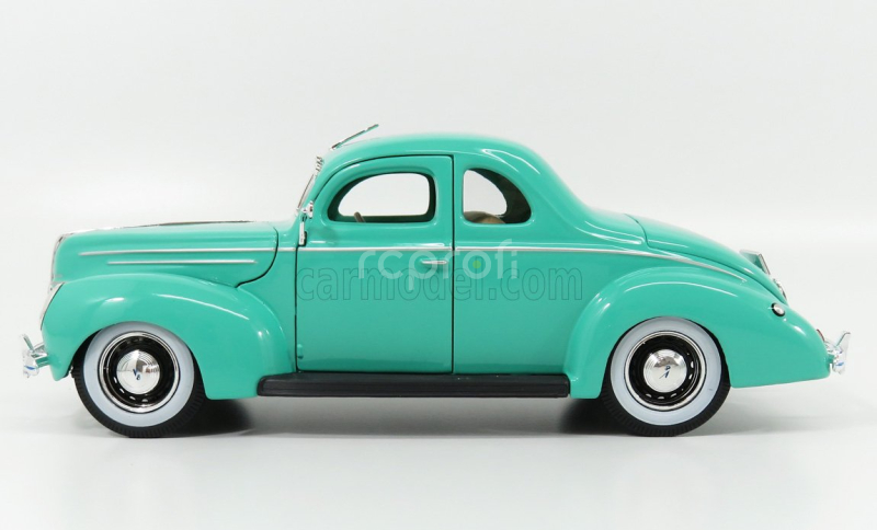 Maisto Ford usa Deluxe 2-door 1939 1:18 Torquoise