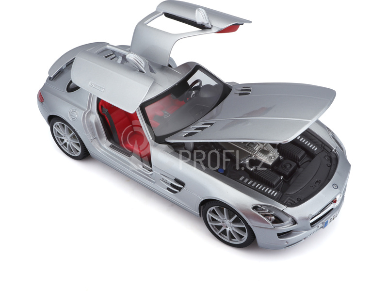 Maisto Mercedes-Benz SLS AMG 1:18 stříbrná