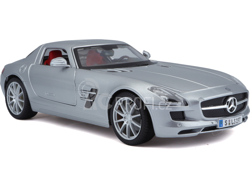 Maisto Mercedes-Benz SLS AMG 1:18 stříbrná