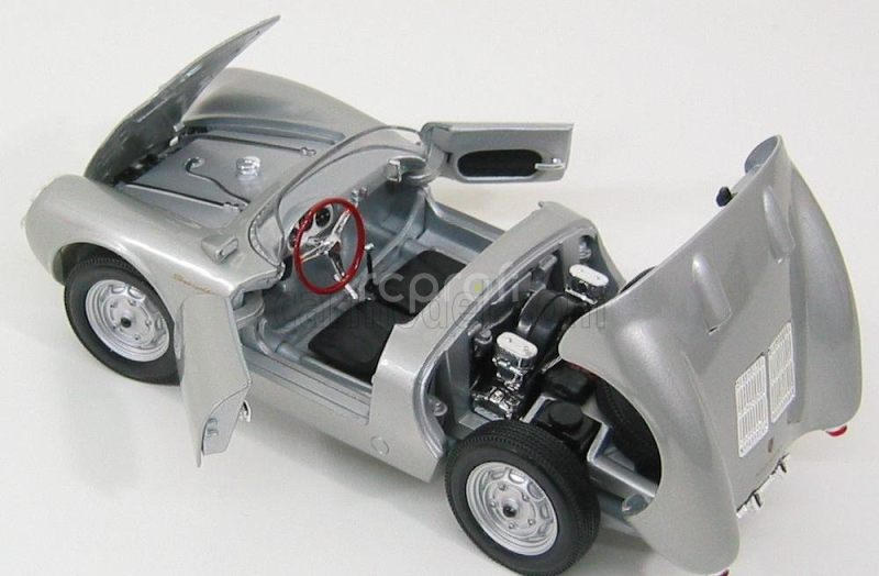 Maisto Porsche 550a Spider 1955 1:18 Silver