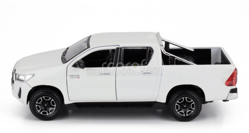 Maisto Toyota Hilux Pick-up 2021 1:27 Bílá