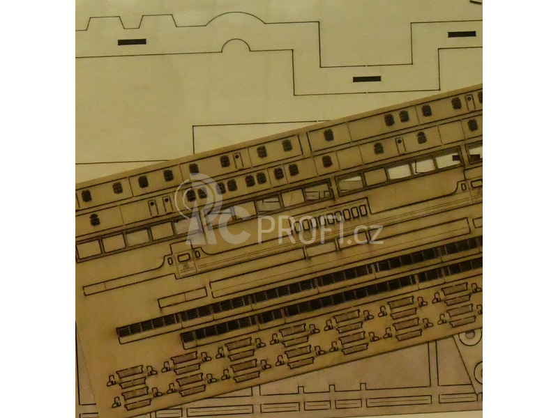 Mantua Model Titanic 1:200 kit
