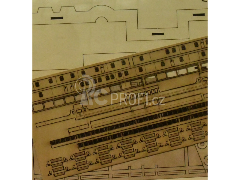 Mantua Model Titanic 1:200 kit