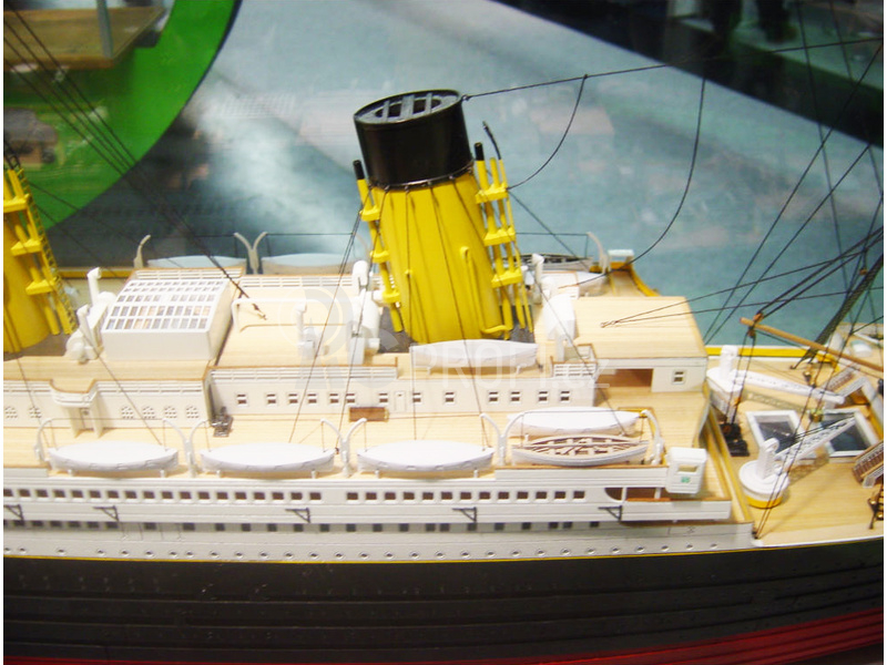 Mantua Model Titanic 1:200 kit