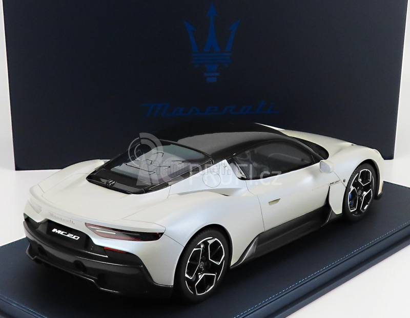 Maserati models Maserati Mc20 2020 - Con Vetrina - With Showcase 1:12 Bianco Audace - Matná Bílá