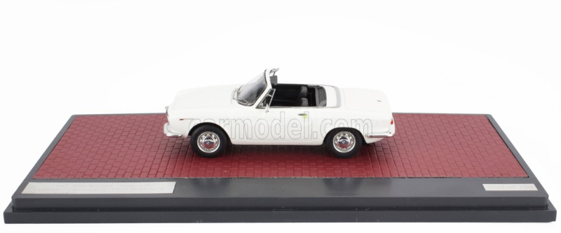 Matrix scale models Alfa romeo Giulia Gt Cabriolet Spider Prototipo 1963 1:43 Bílá