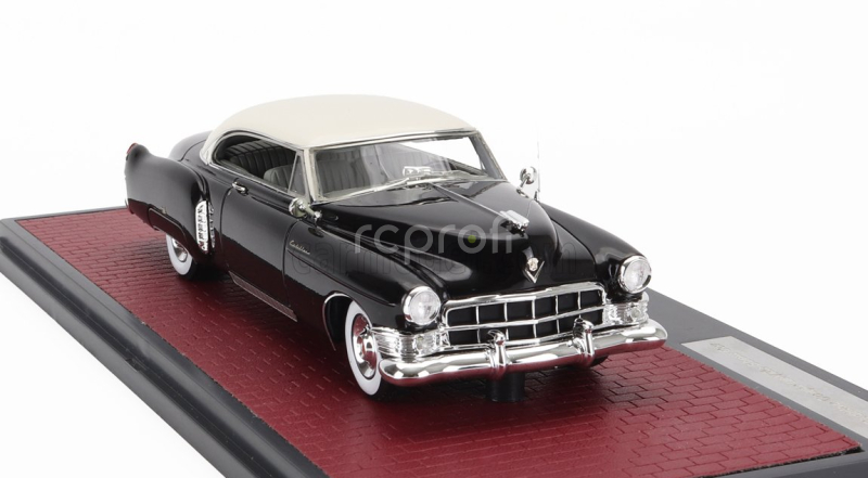 Matrix scale models Cadillac Coupe De Ville 1949 1:43 Bílá Černá