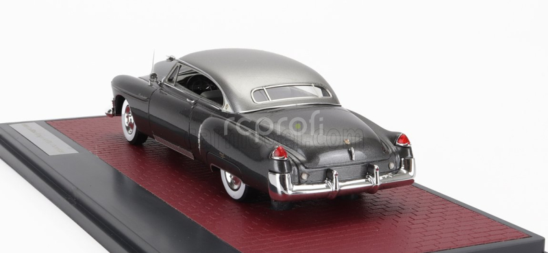 Matrix scale models Cadillac Coupe De Ville 1949 1:43 Silver