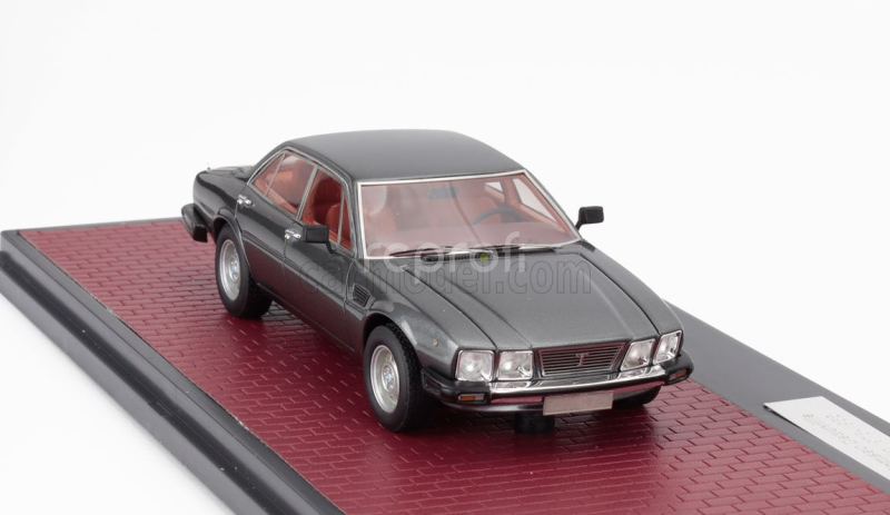 Matrix scale models De tomaso Deauville 2-series 1983 1:43 Grey Met