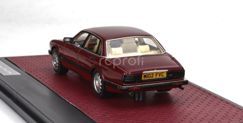 Matrix scale models Jaguar Xjr (xj40) 1991 1:43 Red