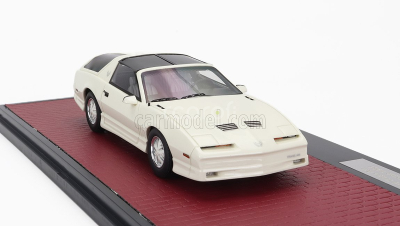 Matrix scale models Pontiac Firebird Trans Am Type K Kammback Concept Prototype 1985 1:43 Bílá