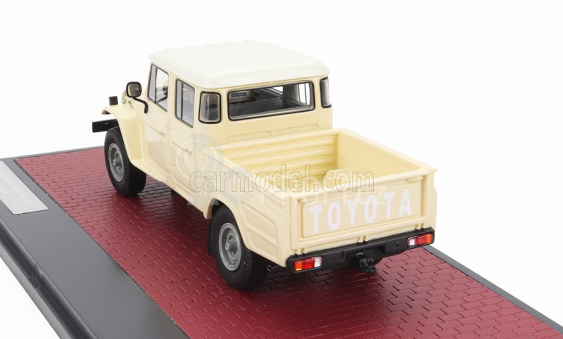 Matrix scale models Toyota Hj45 Land Cruiser Crew Cab Pick-up 1979 1:43 Krémově Bílá