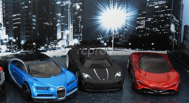 Mattel hot wheels Bugatti Set 4x Truck Car Transporter - Chiron - Koenigsegg Agera R - Mclaren Speedtail 1:64 Různé