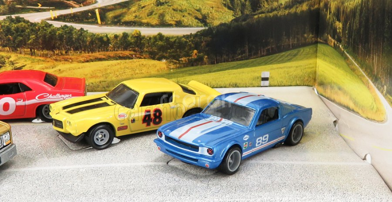 Mattel hot wheels Dodge Set 4x Challenger N 70 Coupe 1970 - Ford Mustang 2+2 Fastback N 89 Coupe 1965 - Chevrolet Camaro N 48 1970 - Retro Rig Flatbed Truck Car Transporter - Carro Attrezzi - Wrecker Road Service 1:64 Různé