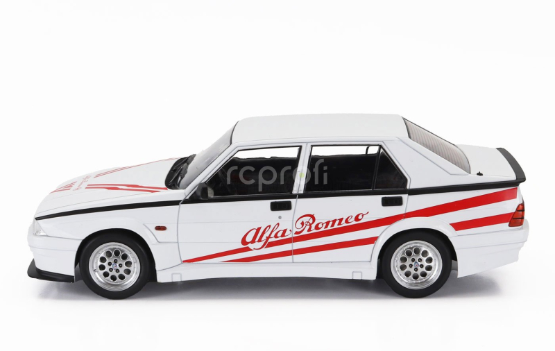 Mcg Alfa romeo 75 Turbo Evoluzione 1987 1:18 Bílá Červená