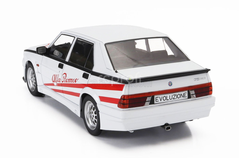 Mcg Alfa romeo 75 Turbo Evoluzione 1987 1:18 Bílá Červená